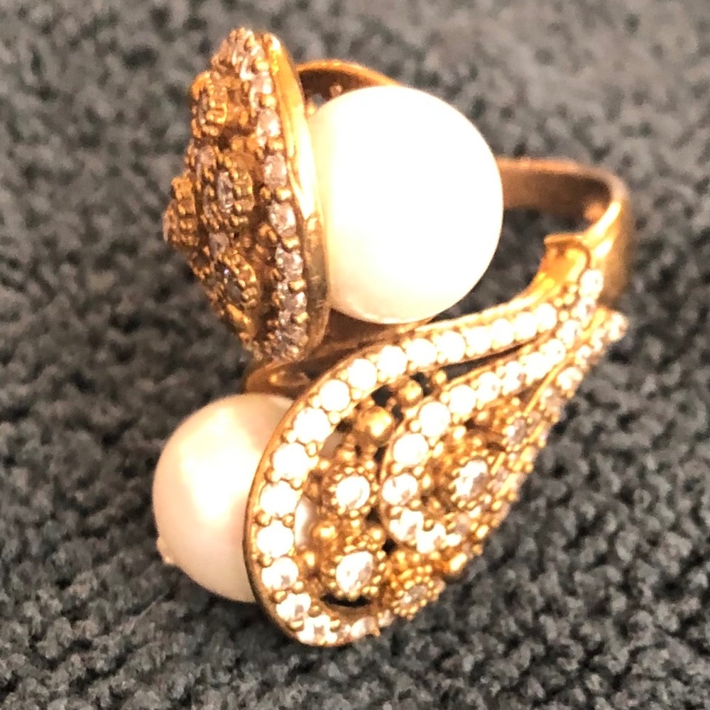 925 sterling silver ring, matching pieces are in my listings